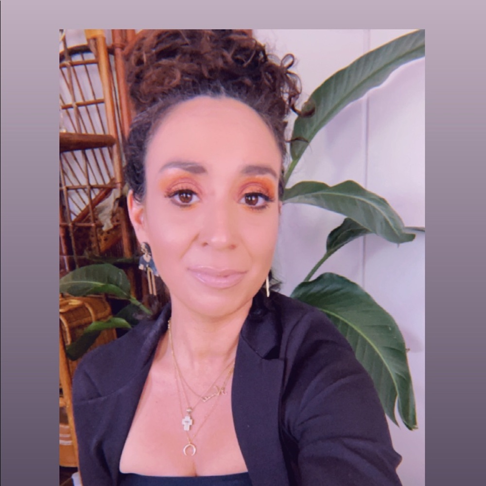 Meet your Posher, Nicole